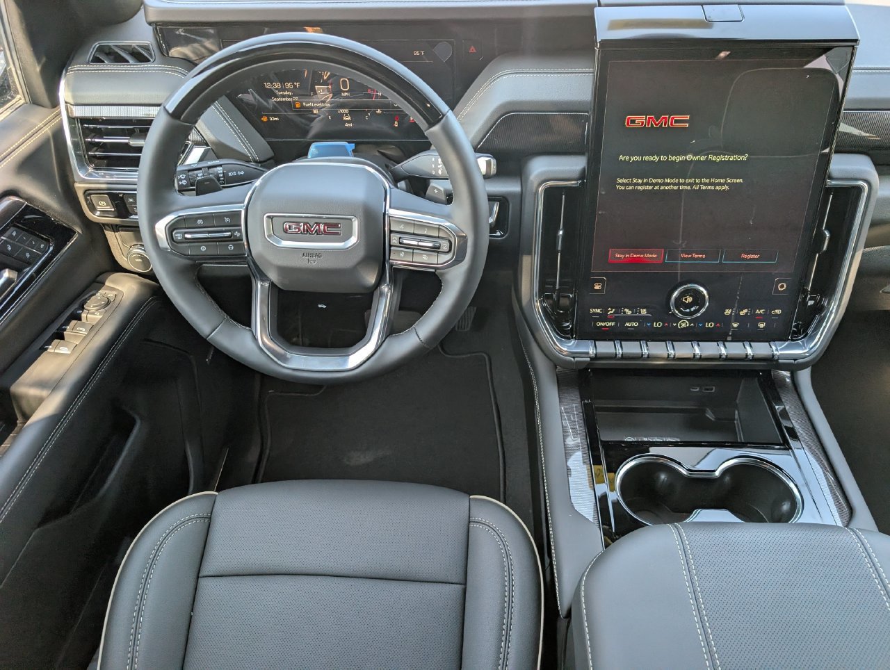 New 2027 GMC Yukon Elevation w/ Elevation Premium Package RWD image 9