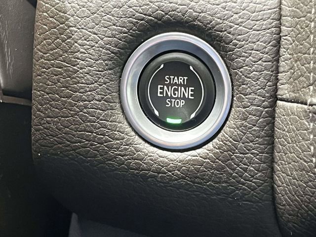 Used 2021 GMC Yukon XL Denali image 21