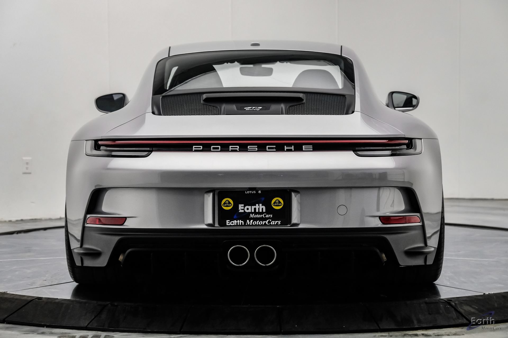 Used 2023 Porsche 911 GT3 RWD image 15
