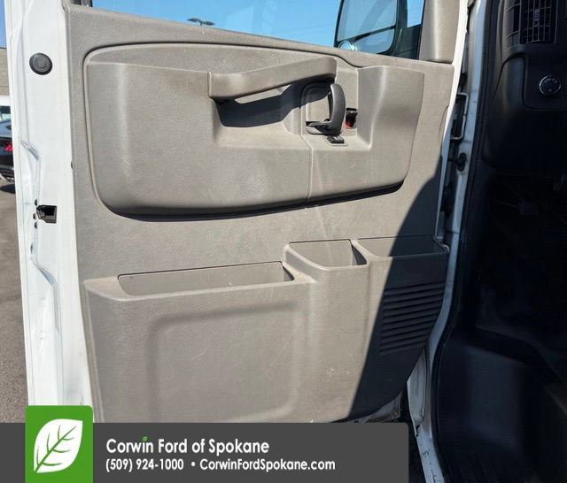 Used 2018 GMC Savana 2500 w/ Driver Convenience Package RWD image 17