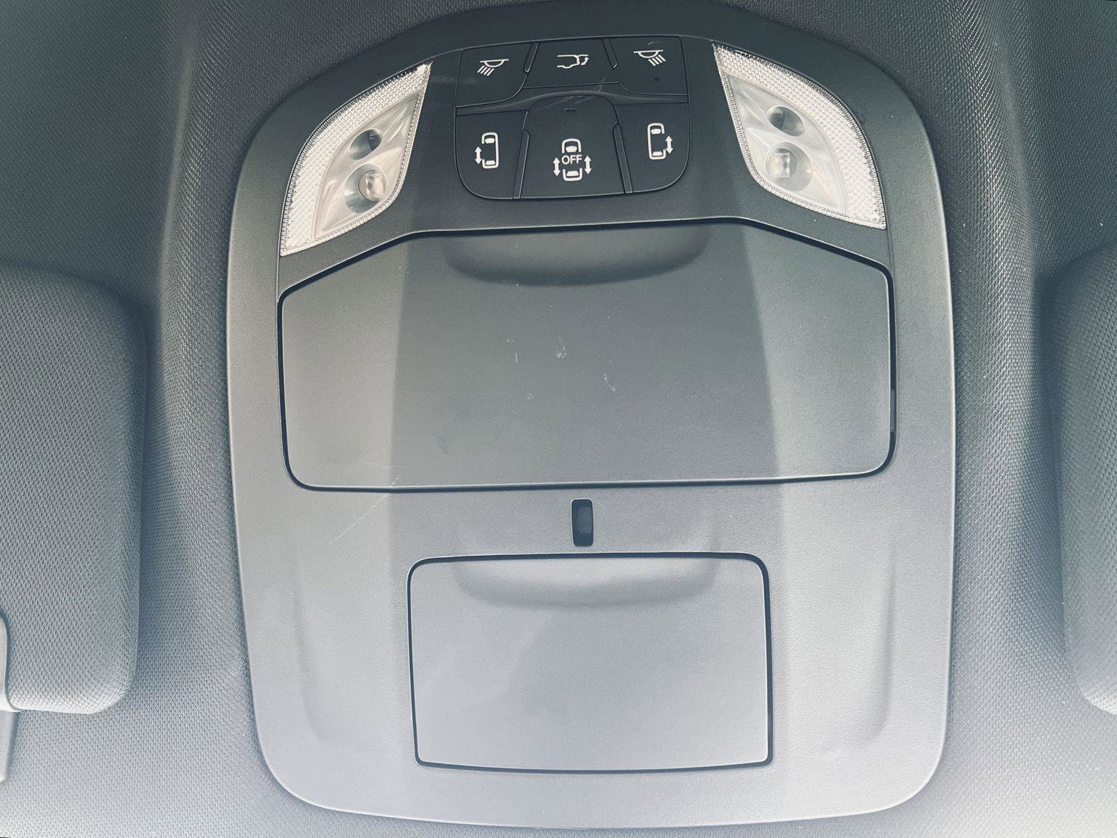 Used 2026 Chrysler Pacifica Select AWD/4WD image 38