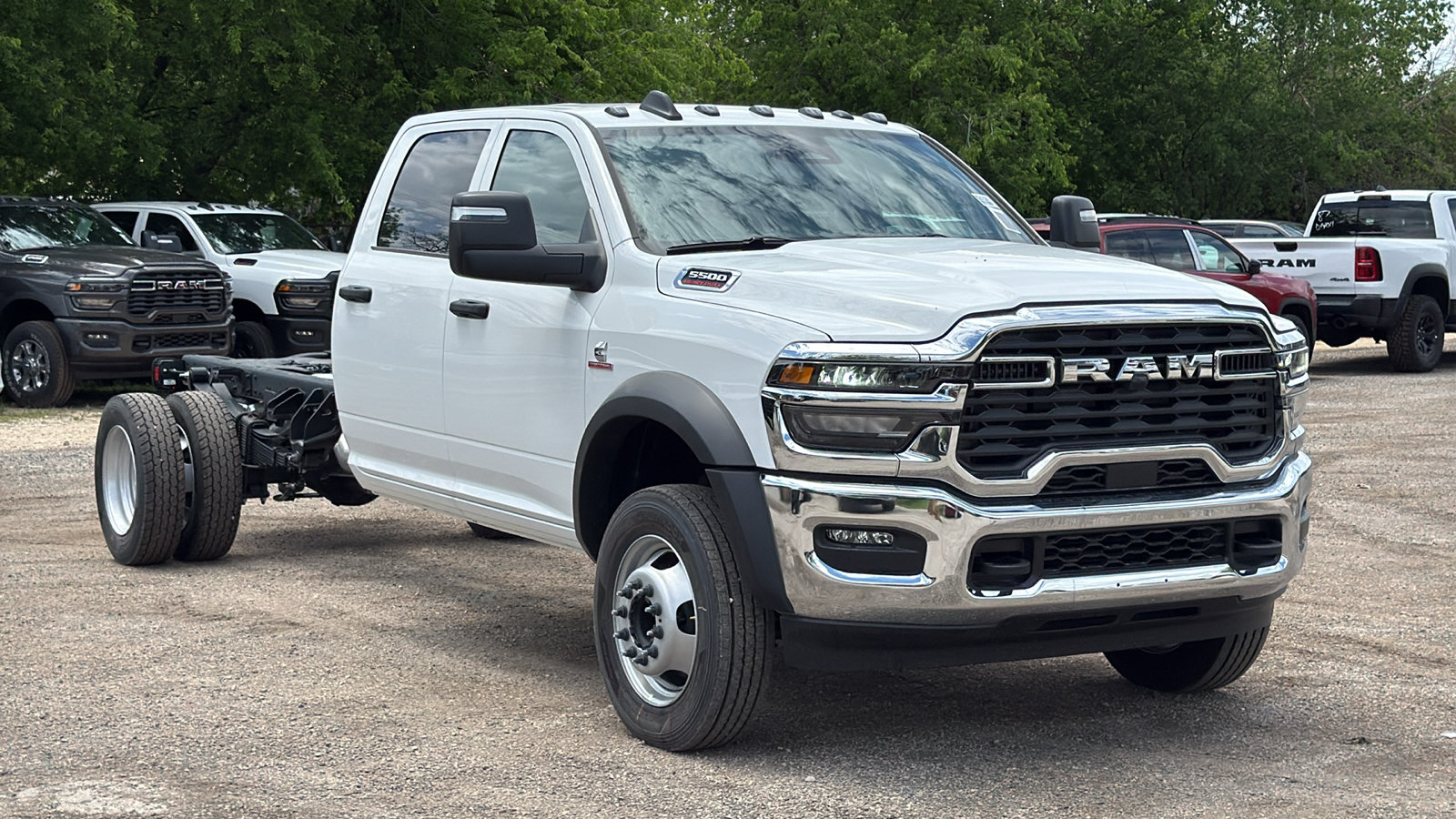 New 2026 RAM 5500 Tradesman w/ Chrome Appearance Group AWD/4WD image 7