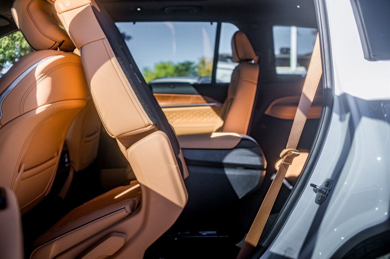 Used 2025 Jeep Grand Cherokee L Summit image 40