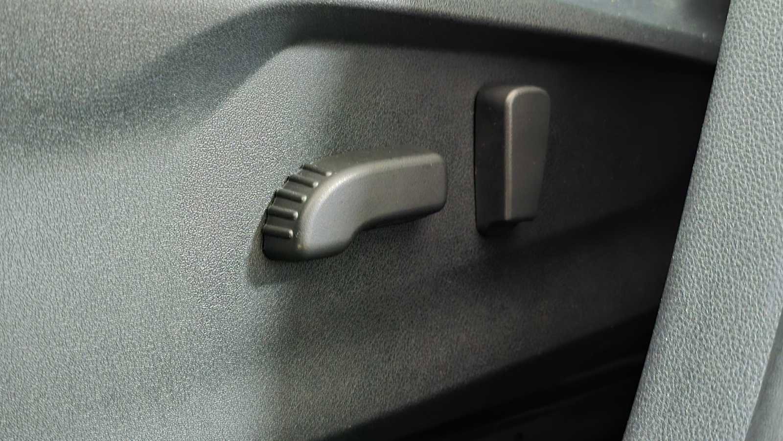 Used 2022 Subaru Ascent Onyx Edition image 25