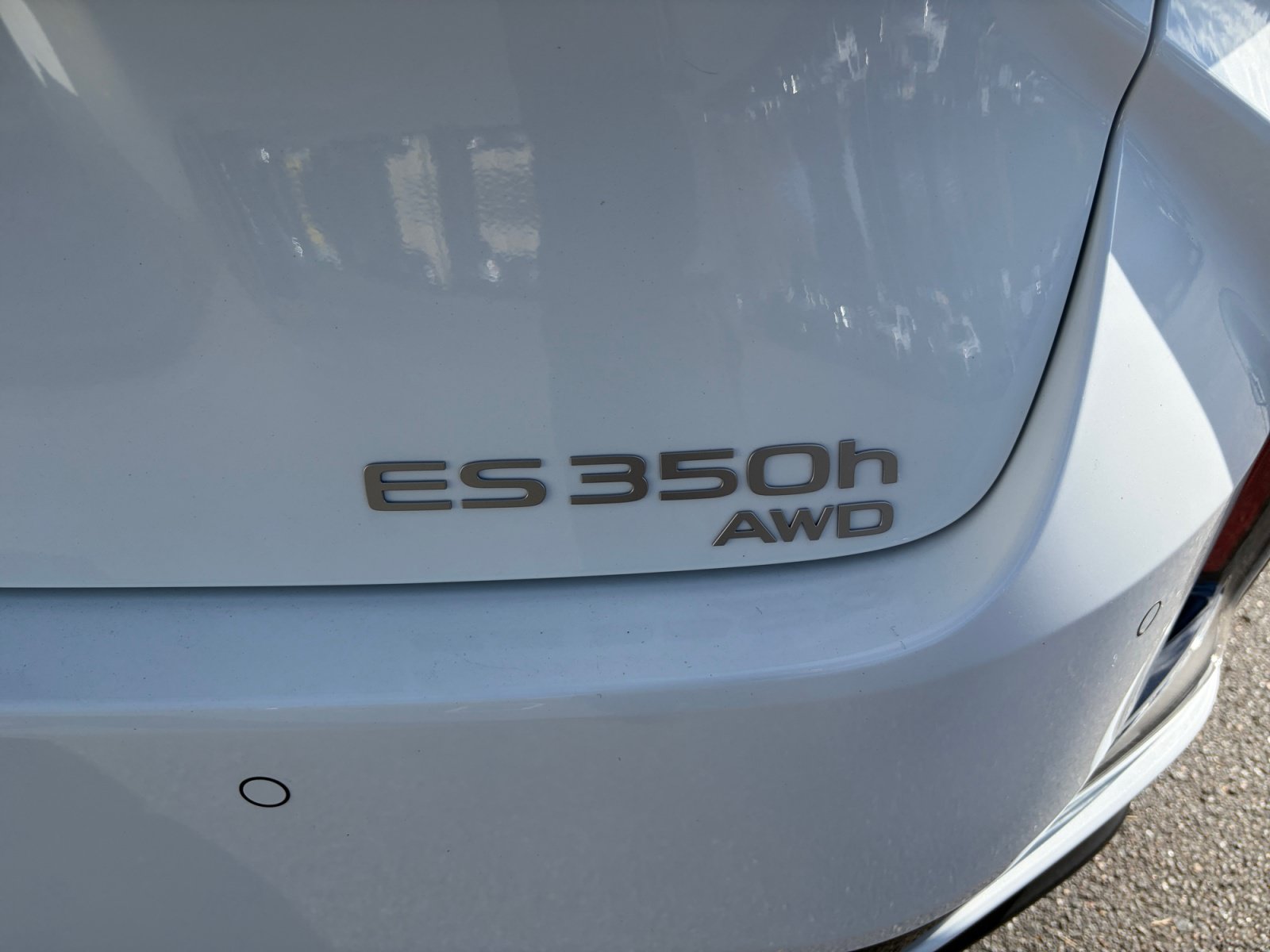 New 2026 Lexus ES 350h AWD image 23