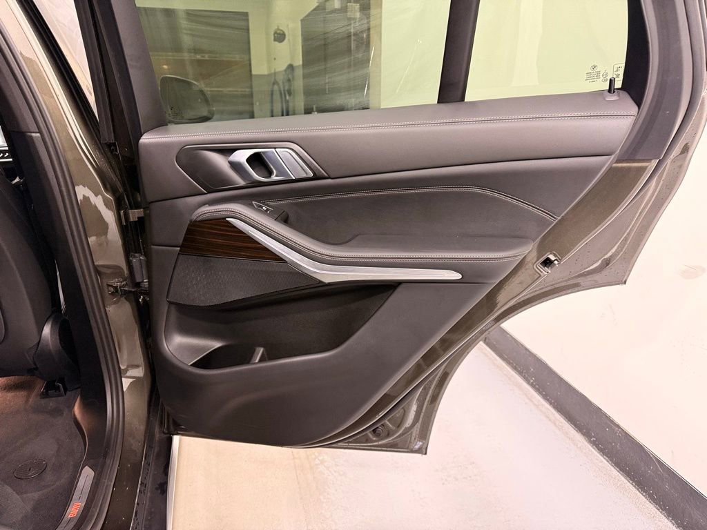 Used 2024 BMW X5 xDrive50e w/ Parking Assistance Package image 23