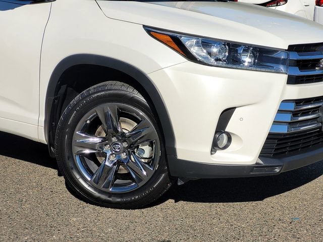 Used 2017 Toyota Highlander Limited Platinum AWD/4WD image 6