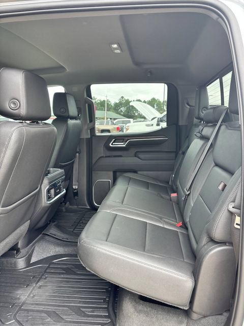 Used 2023 GMC Sierra 1500 SLT w/ SLT Premium Plus Package AWD/4WD image 11