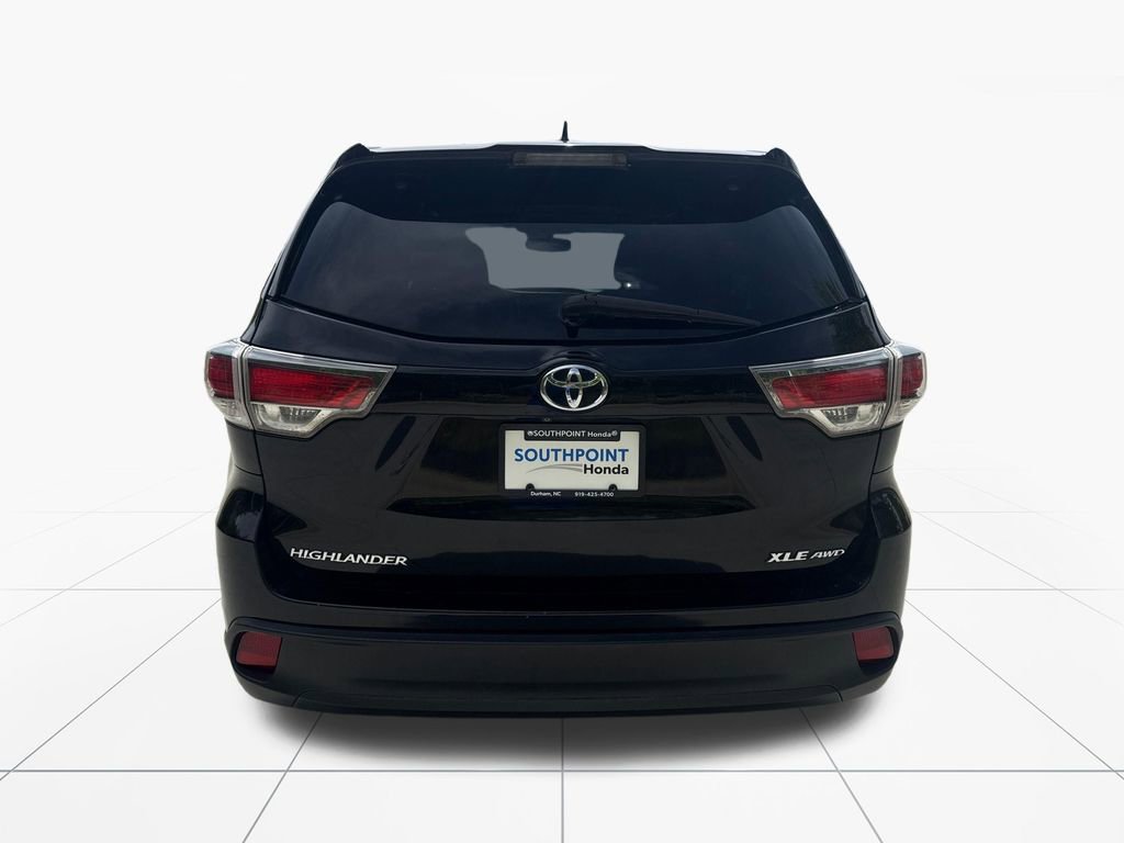 Used 2015 Toyota Highlander XLE AWD/4WD image 7