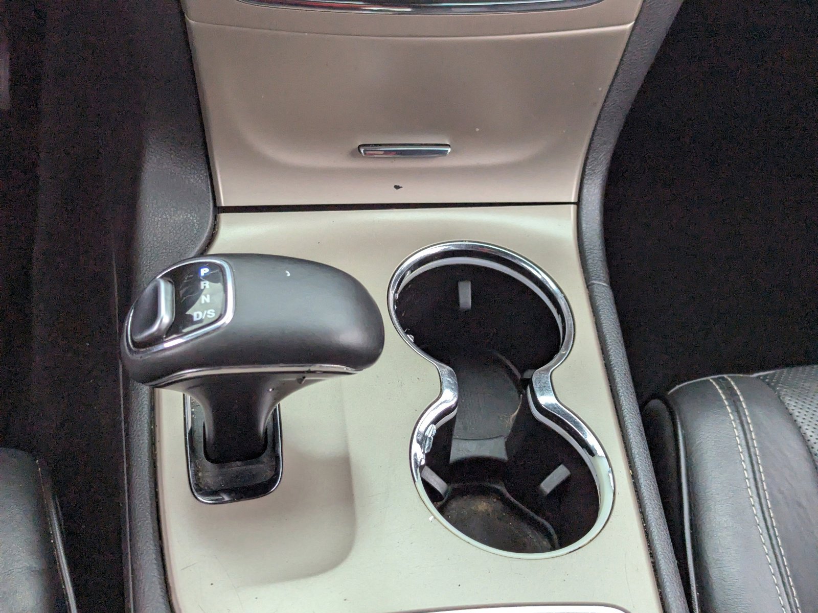 Used 2014 Jeep Grand Cherokee Overland image 21