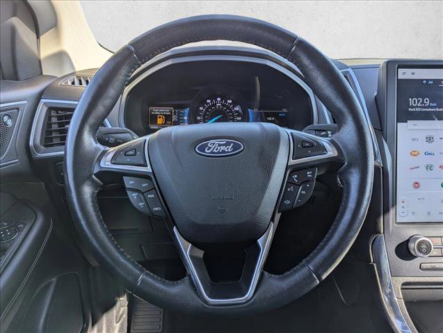 Used 2022 Ford Edge Titanium image 15
