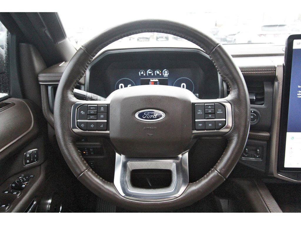 Used 2023 Ford Expedition Max King Ranch image 16
