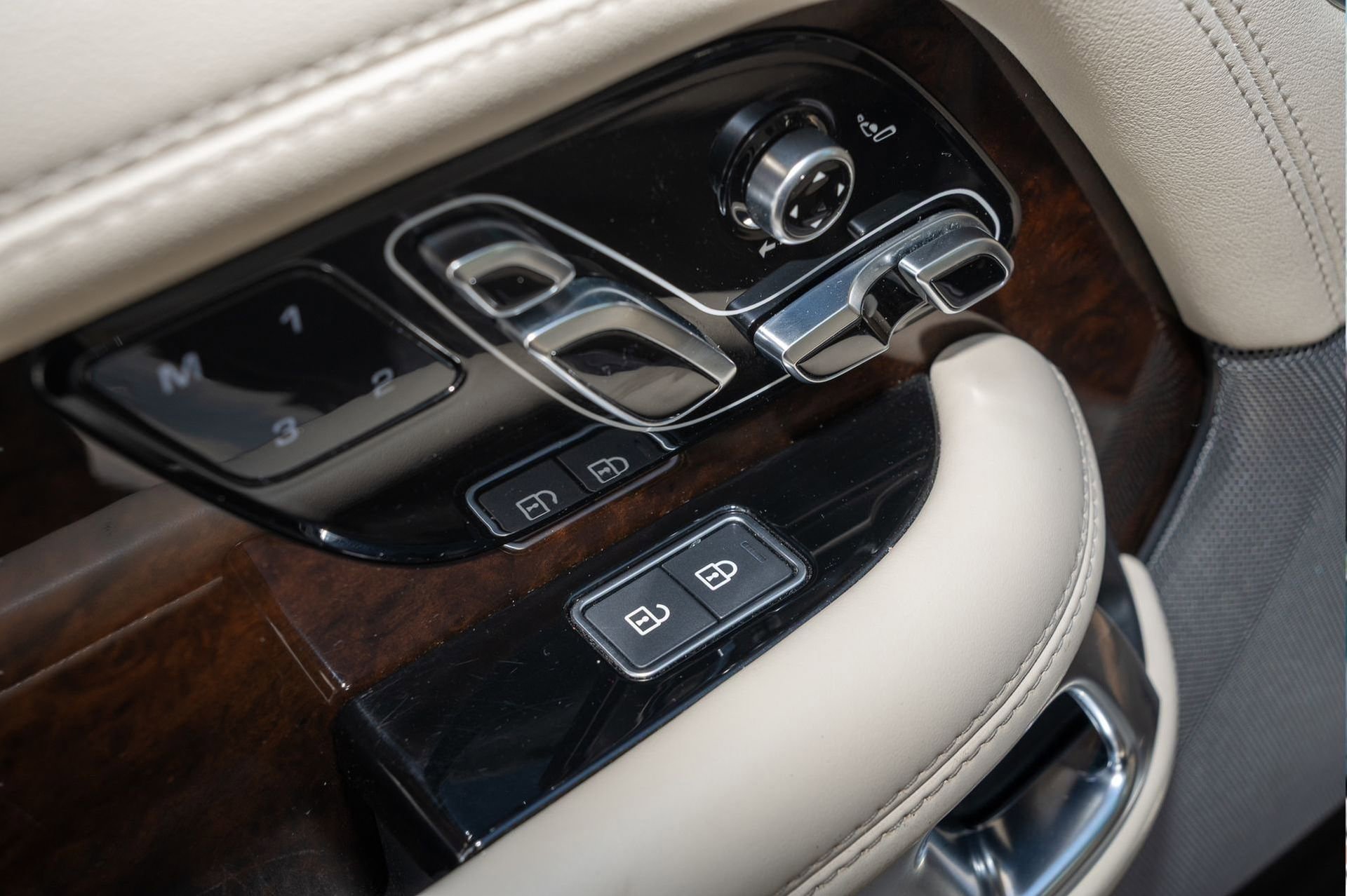 Used 2021 Land Rover Range Rover Westminster Edition image 31