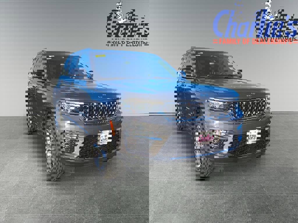 Used 2023 Jeep Grand Cherokee 4WD 4xe image 3