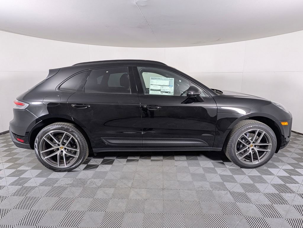 New 2026 Porsche Macan image 8
