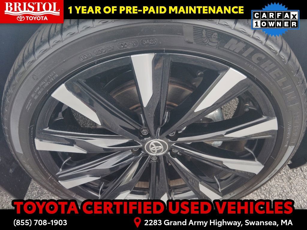Used 2024 Toyota Crown Platinum AWD/4WD image 11