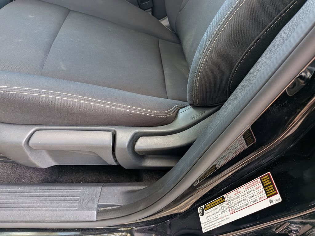 Used 2024 Nissan Rogue S AWD/4WD image 14