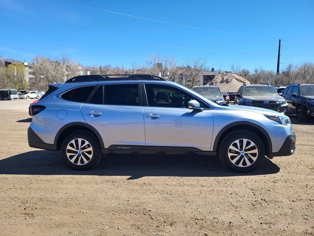 Used 2020 Subaru Outback Premium image 3