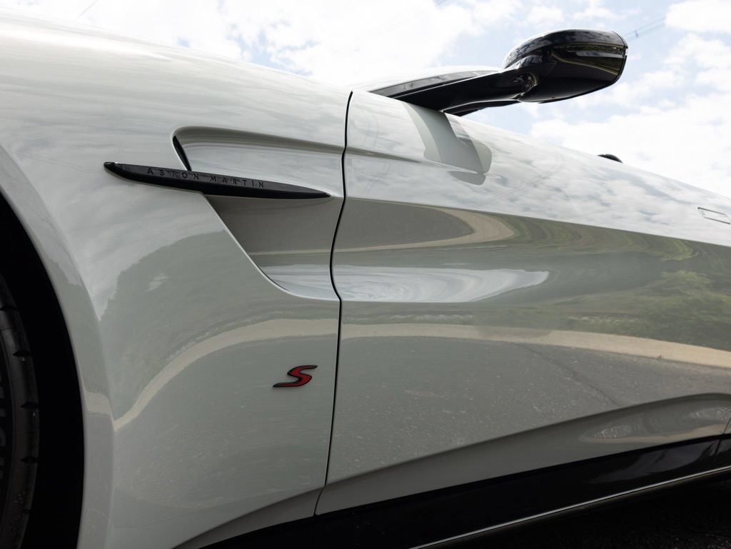 New 2026 Aston Martin V8 Vantage S RWD image 16