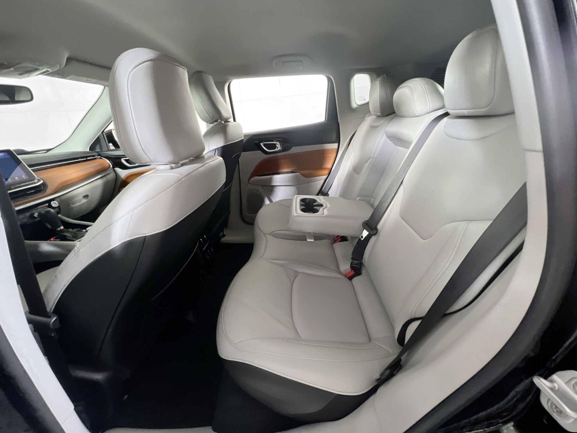 Used 2022 Jeep Compass Limited w/ Elite Group image 24