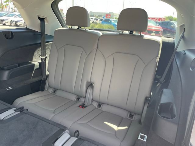 Used 2023 Audi Q7 3.0T Premium Plus AWD/4WD image 21