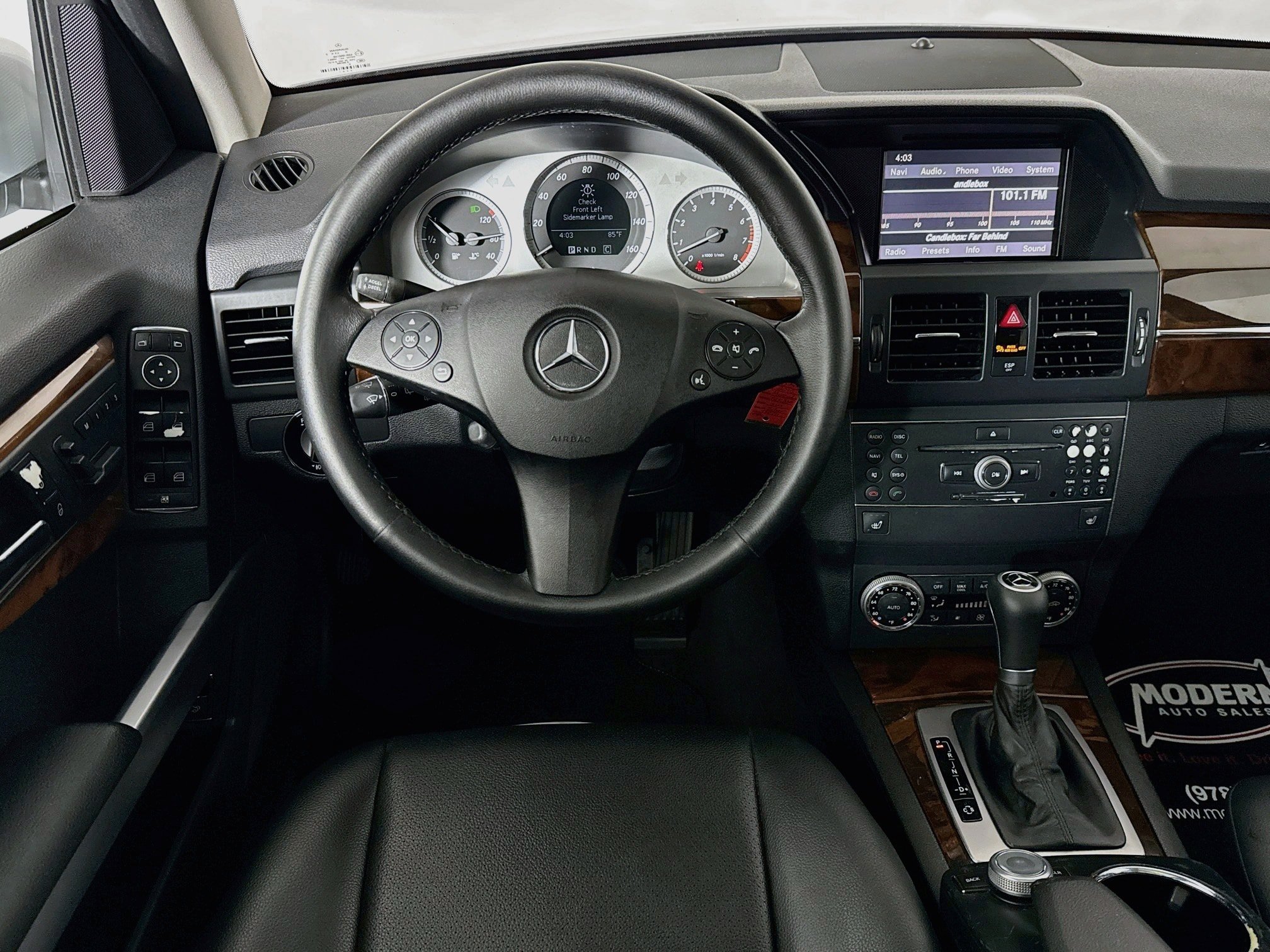 Used 2010 Mercedes-Benz GLK 350 4MATIC image 24