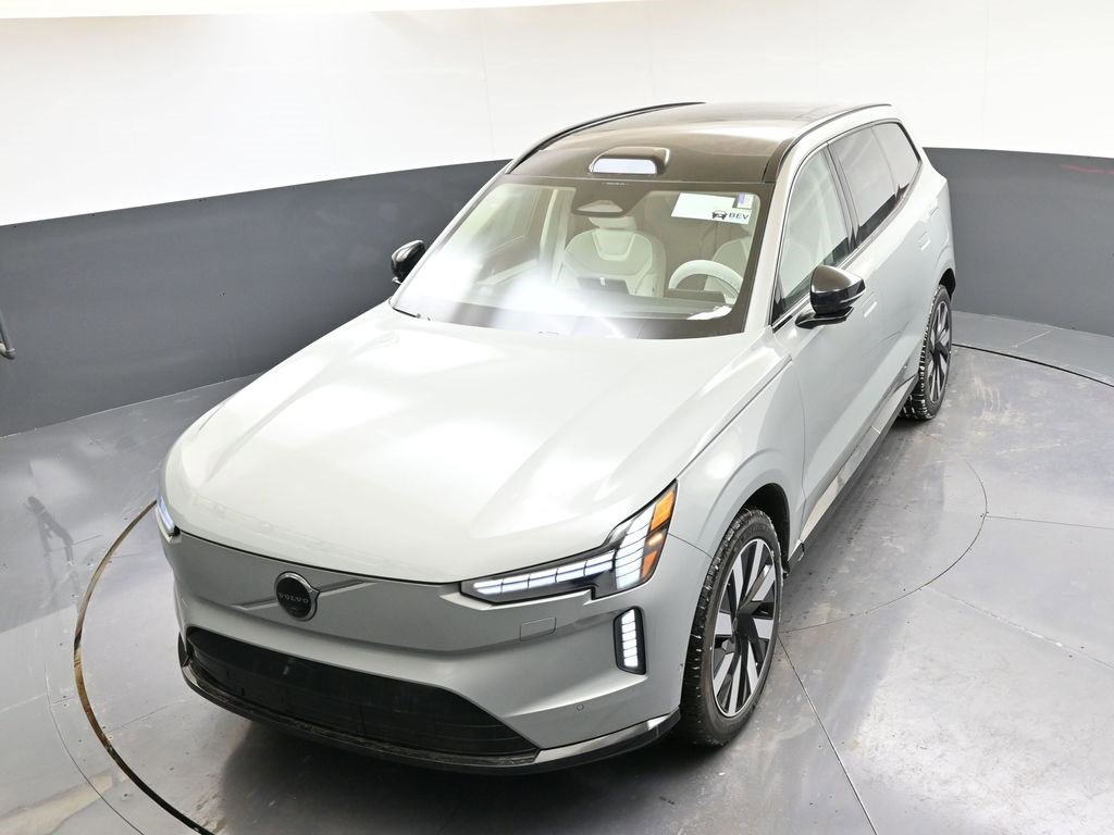 New 2025 Volvo EX90 Ultra image 35