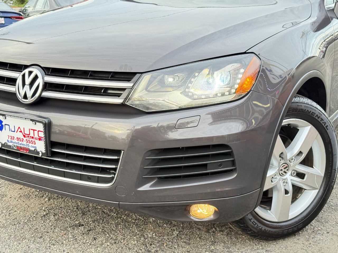 Used 2012 Volkswagen Touareg VR6 image 95