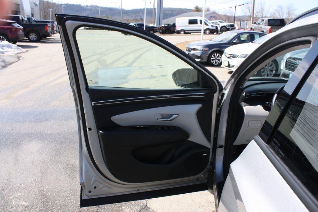 Used 2023 Hyundai Tucson Limited image 10