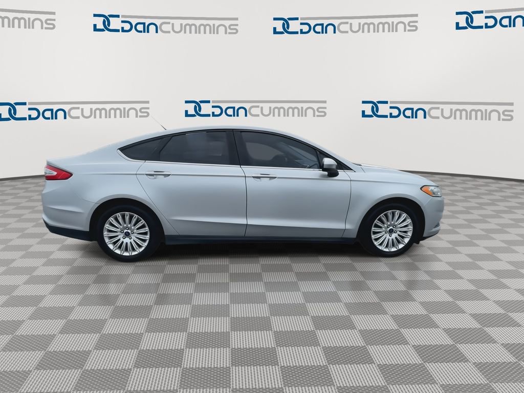 Used 2016 Ford Fusion S image 9