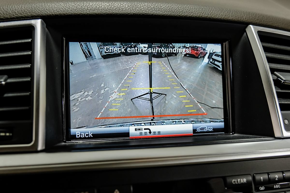 Used 2015 Mercedes-Benz ML 350 4MATIC w/ Premium 1 Package image 22