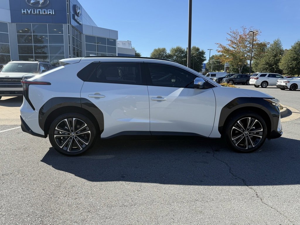 Used 2024 Toyota bZ4X Limited image 12