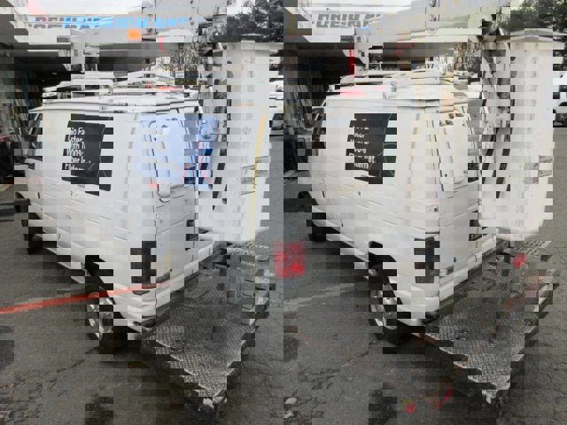 Used 2007 Ford E-350 and Econoline 350 Super Duty RWD image 2