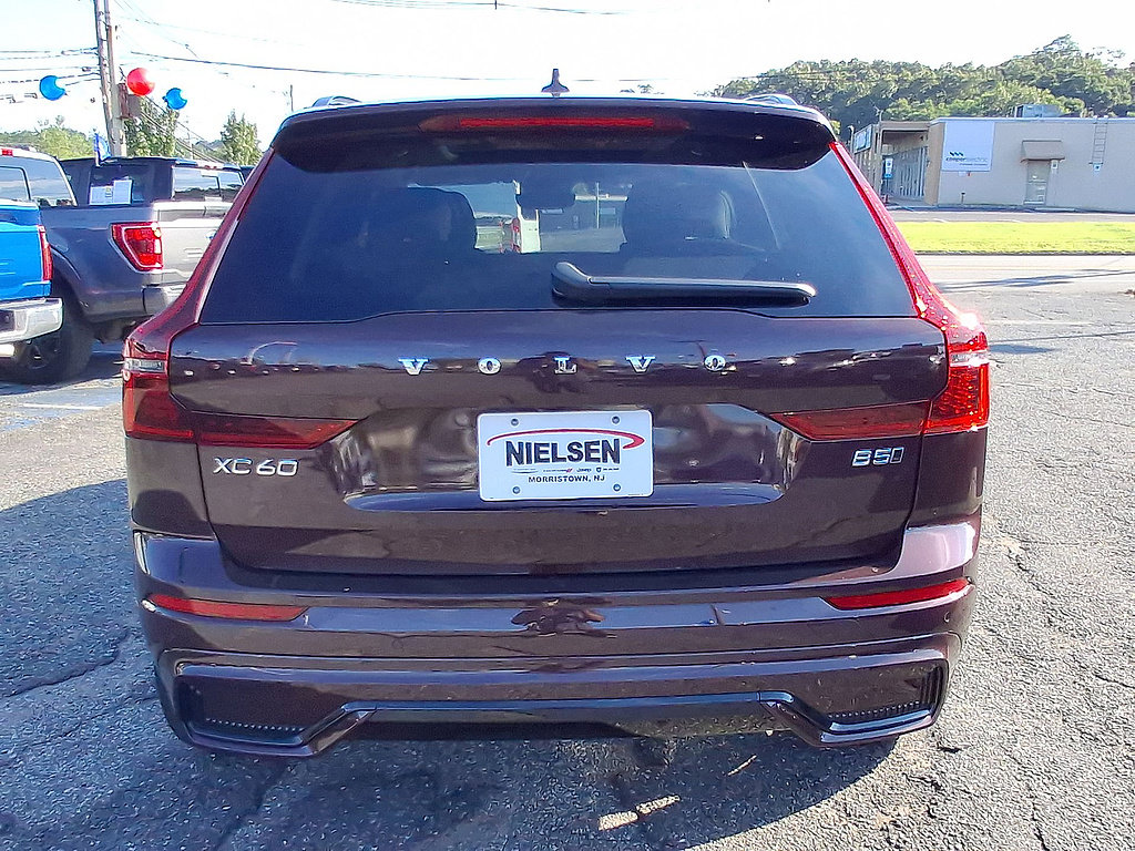 Certified 2025 Ford Explorer Active AWD/4WD image 29