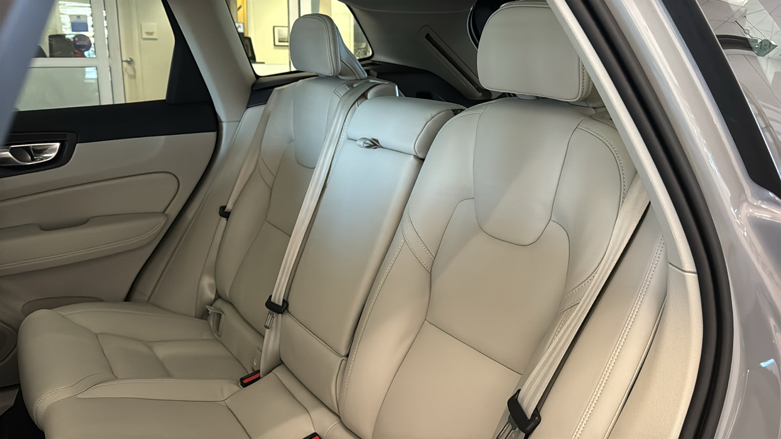 New 2026 Volvo XC60 B5 Ultra w/ Protection Package Premier AWD/4WD image 26