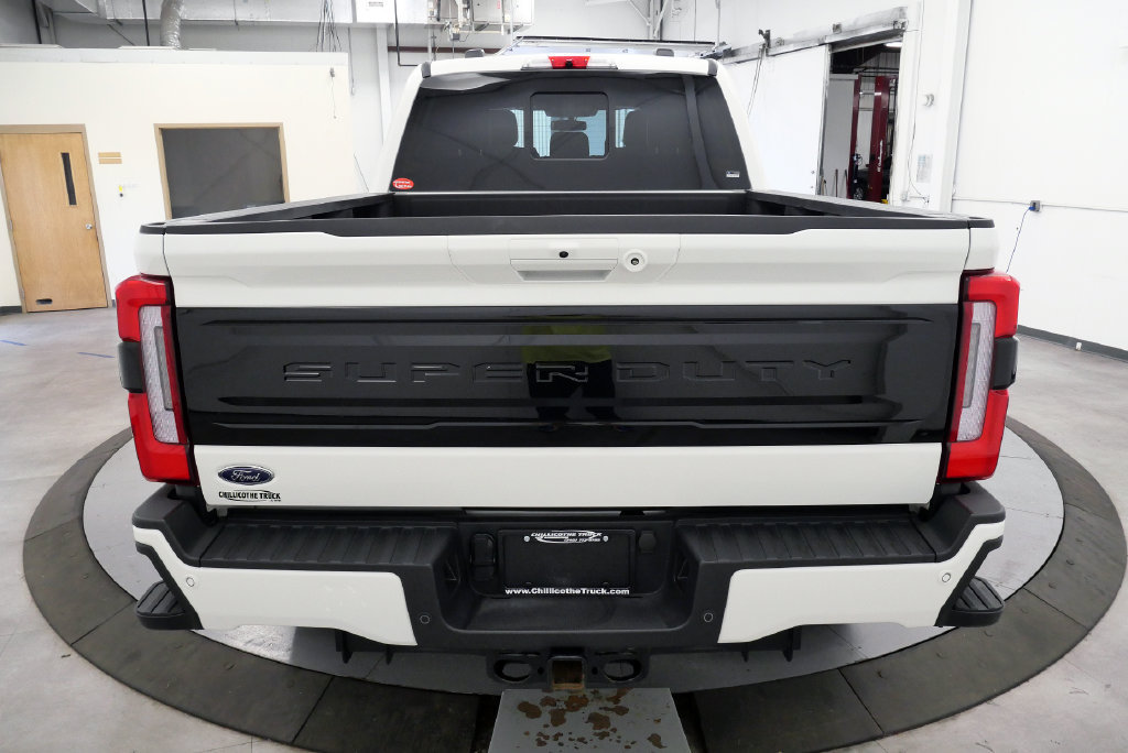 Used 2026 Ford F250 Platinum AWD/4WD image 7