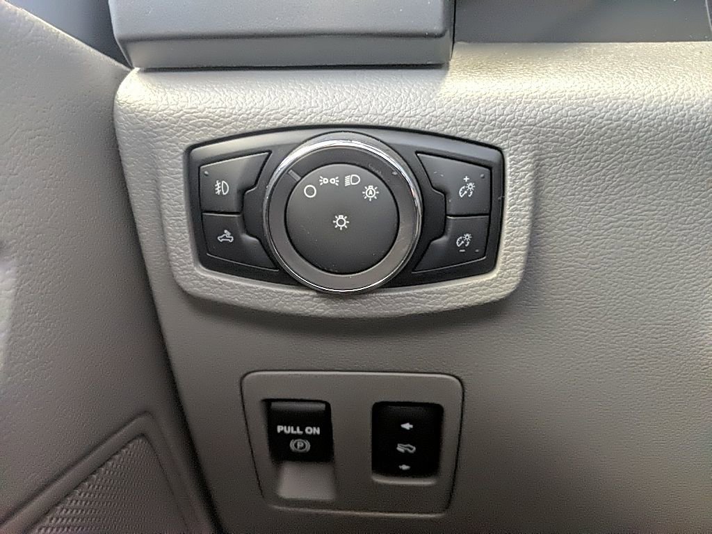 Used 2018 Ford F150 XLT w/ Equipment Group 302A Luxury image 23