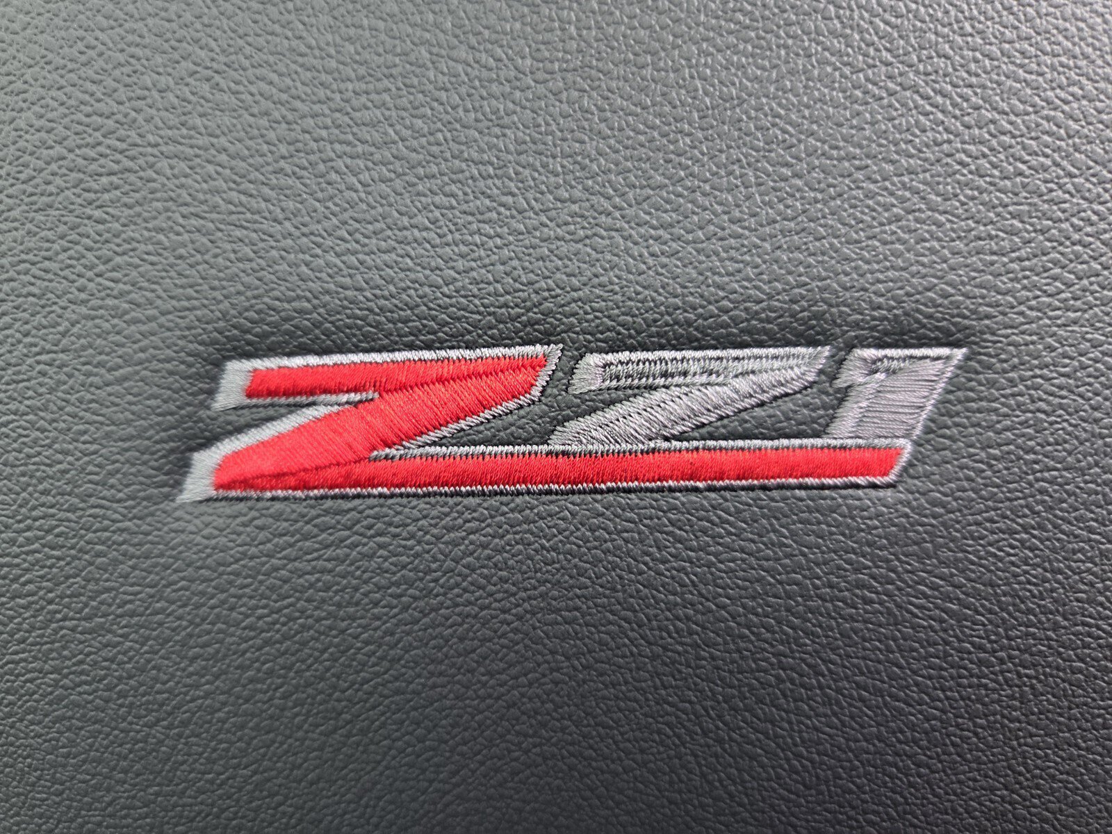 New 2026 Chevrolet Traverse Z71 w/ Driver Confidence Package AWD/4WD image 13