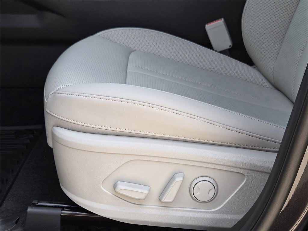 New 2026 Kia Sorento S w/ S Panoramic Sunroof Package image 19