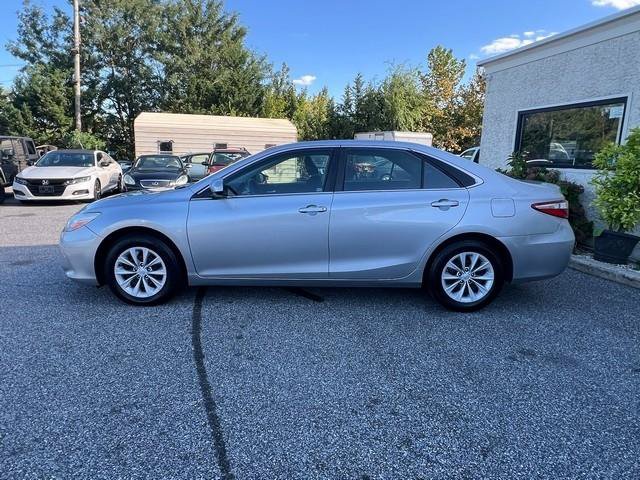 Used 2017 Toyota Camry LE FWD image 4