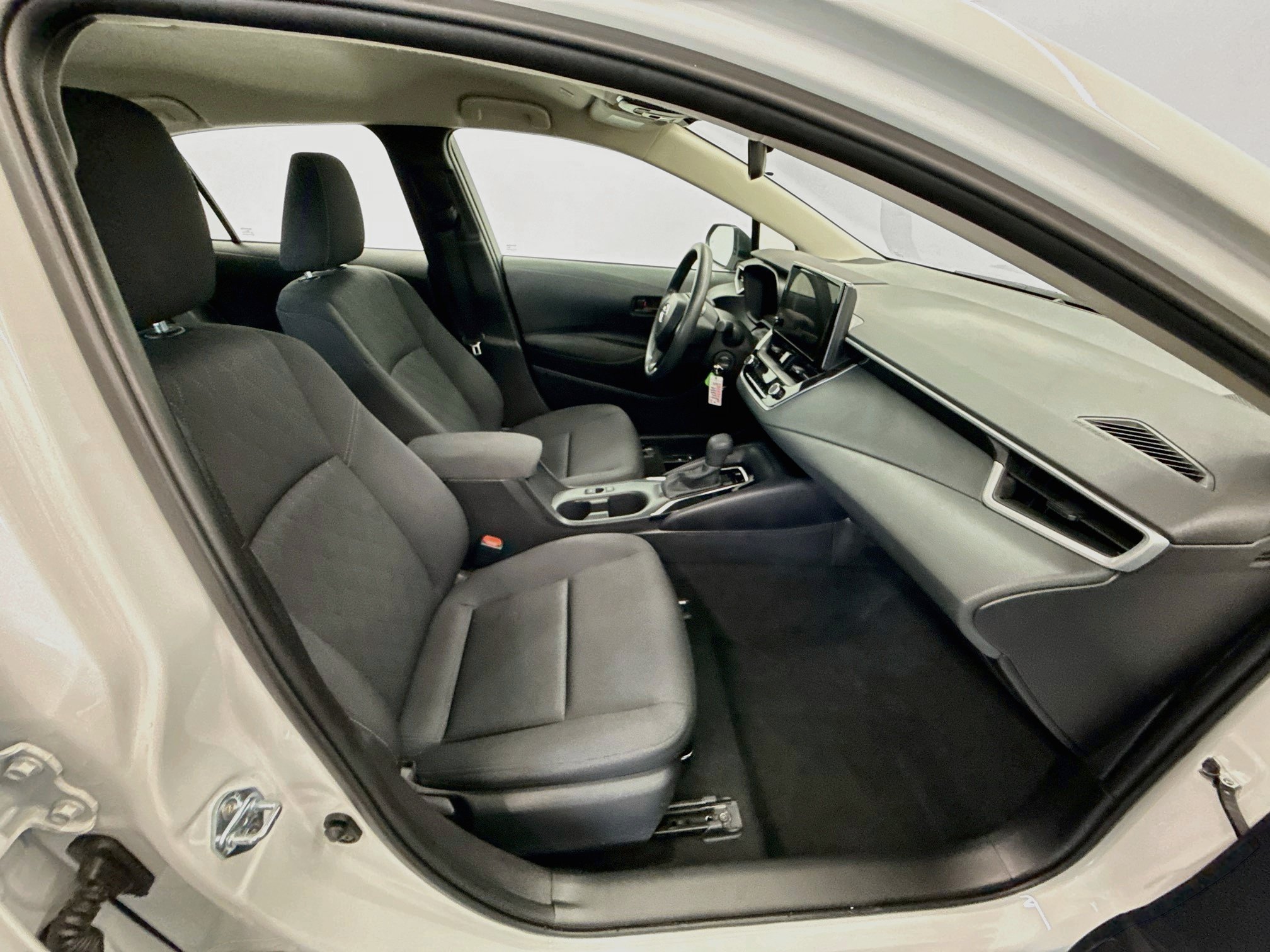 Used 2026 Toyota Corolla LE FWD image 29