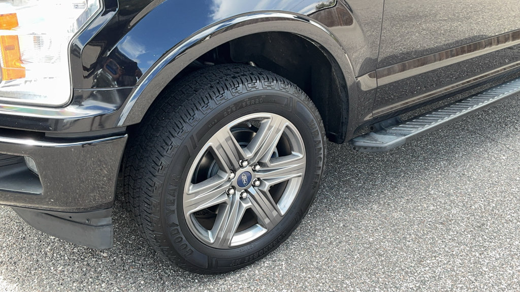 Used 2020 Ford F150 XLT w/ Equipment Group 302A Luxury AWD/4WD image 13