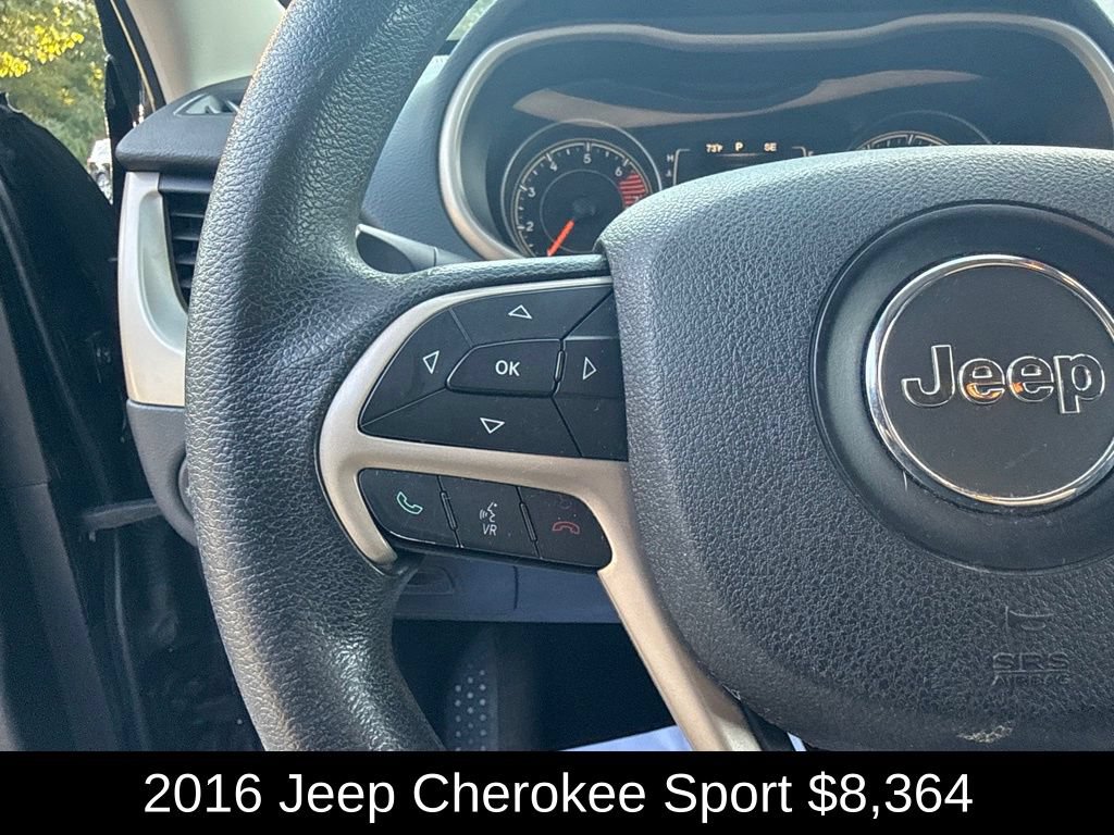 Used 2016 Jeep Cherokee Sport FWD image 21