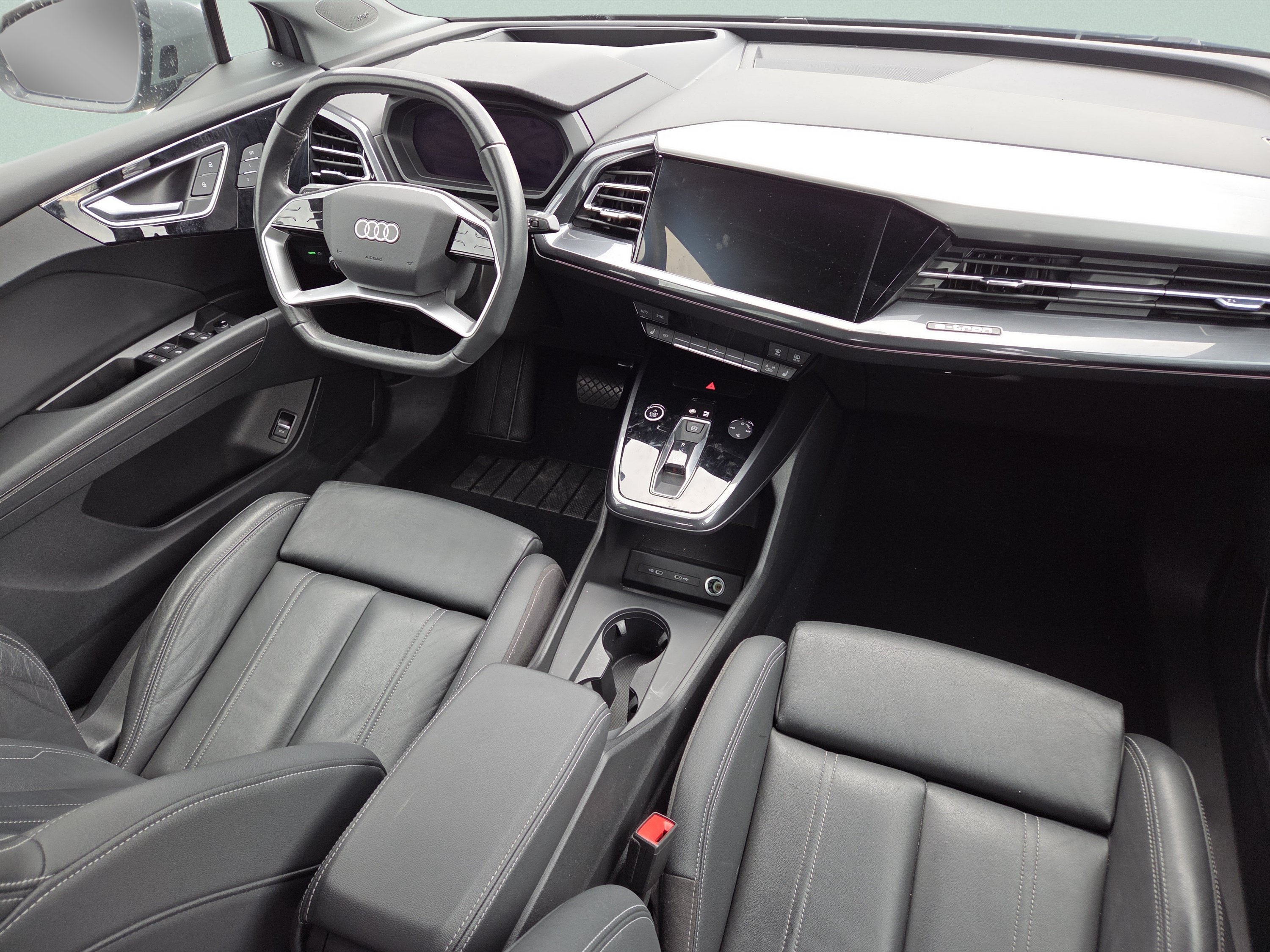Used 2023 Audi Q4 e-tron Prestige w/ Black Optic Package AWD/4WD image 31