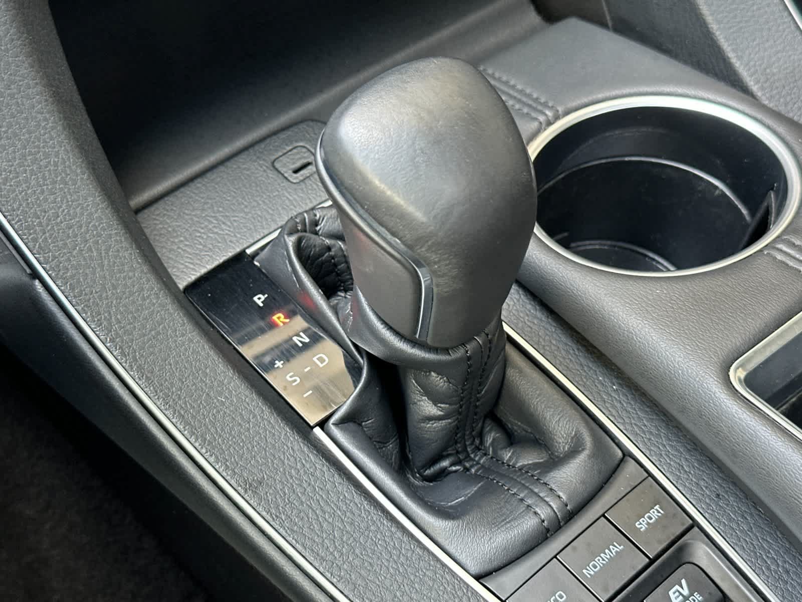 Used 2019 Toyota Avalon XSE w/ All Weather Liner Package FWD image 20