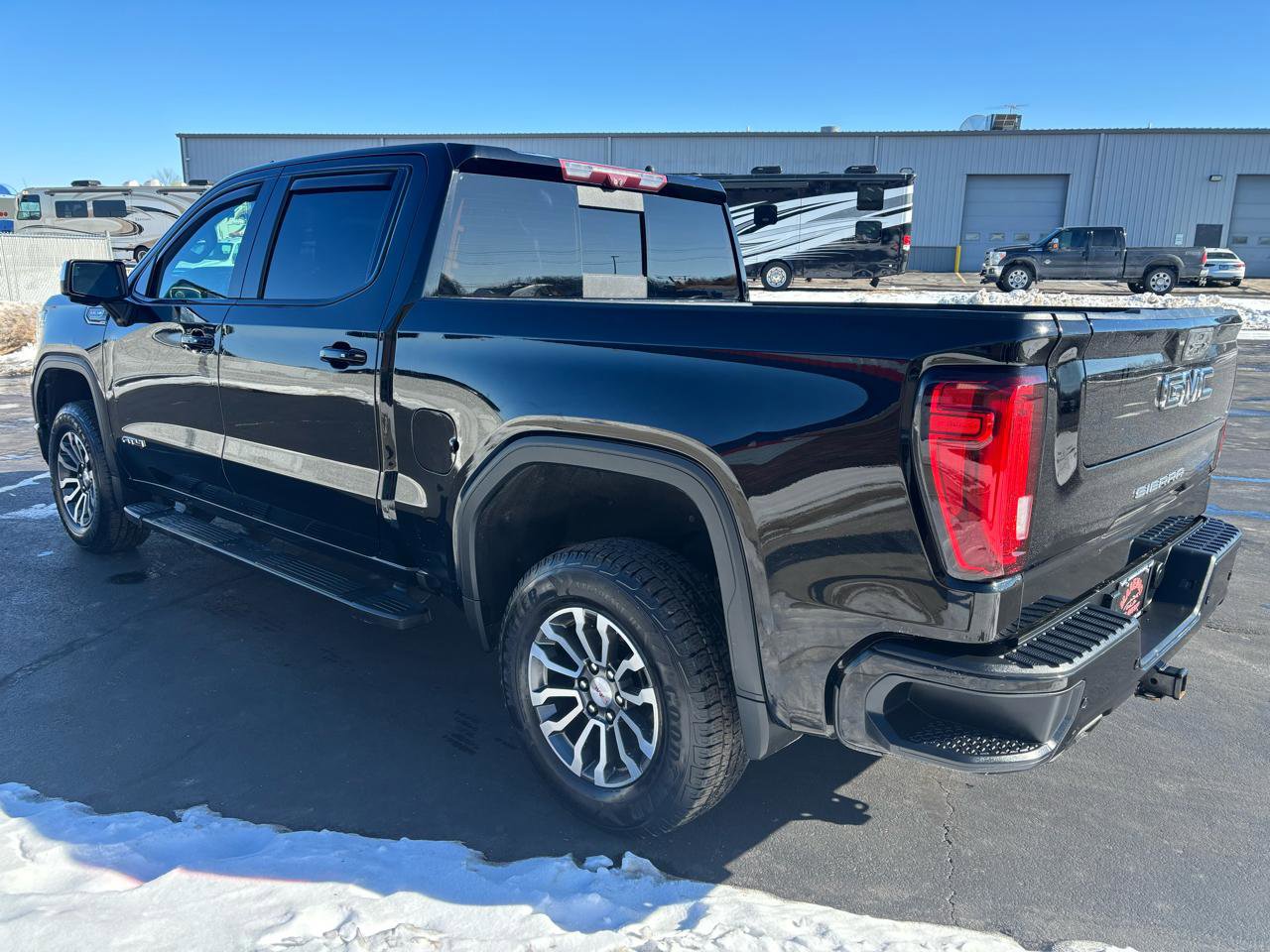 Used 2020 GMC Sierra 1500 AT4 w/ AT4 Premium Package image 5