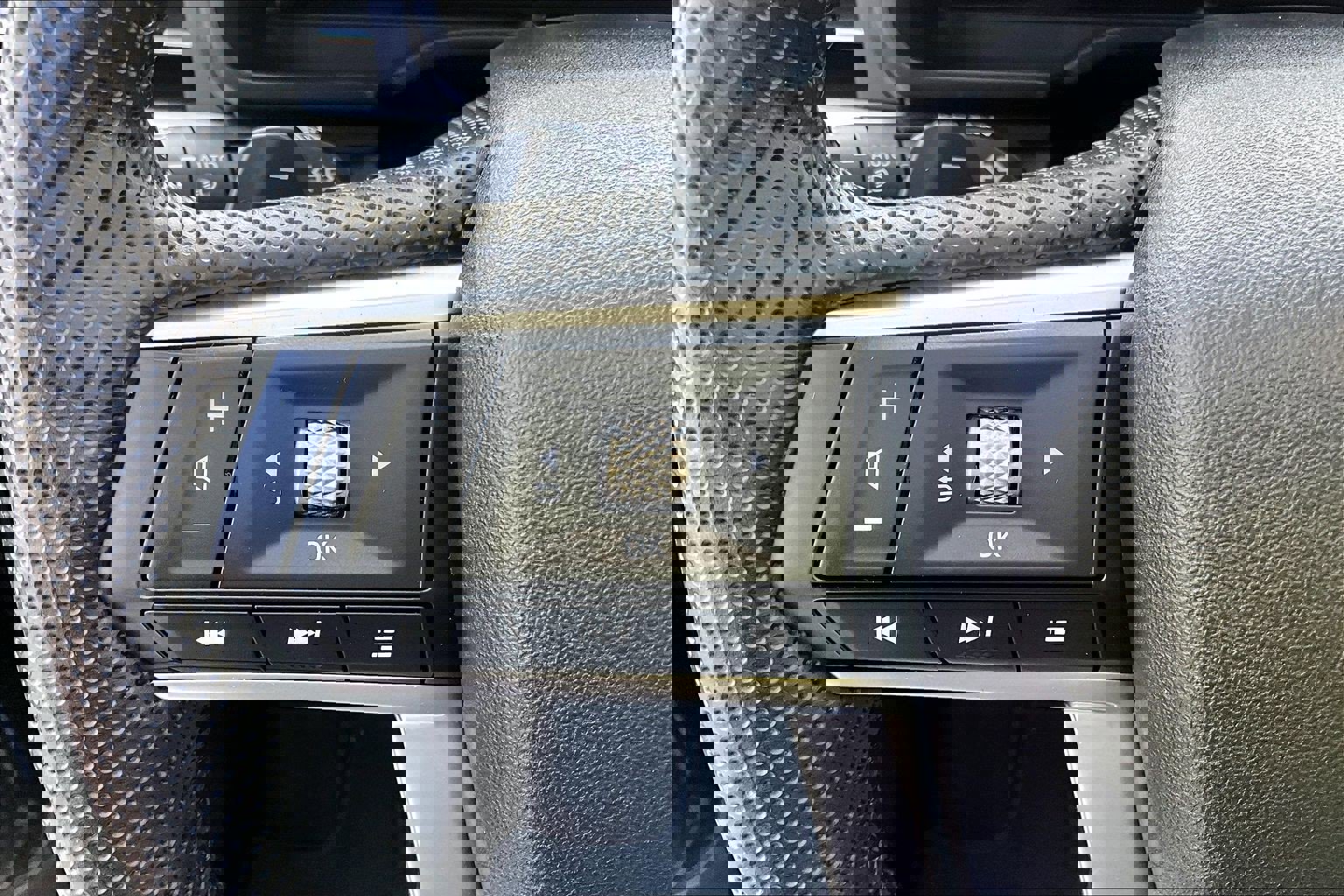 Used 2023 Mitsubishi Outlander SEL image 20