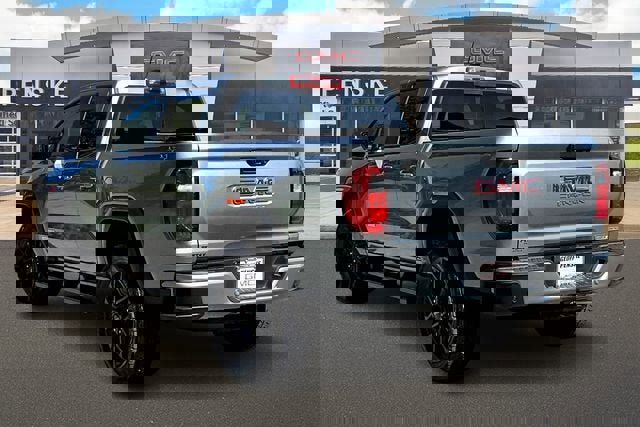 New 2026 GMC Canyon Elevation w/ Convenience Package image 3