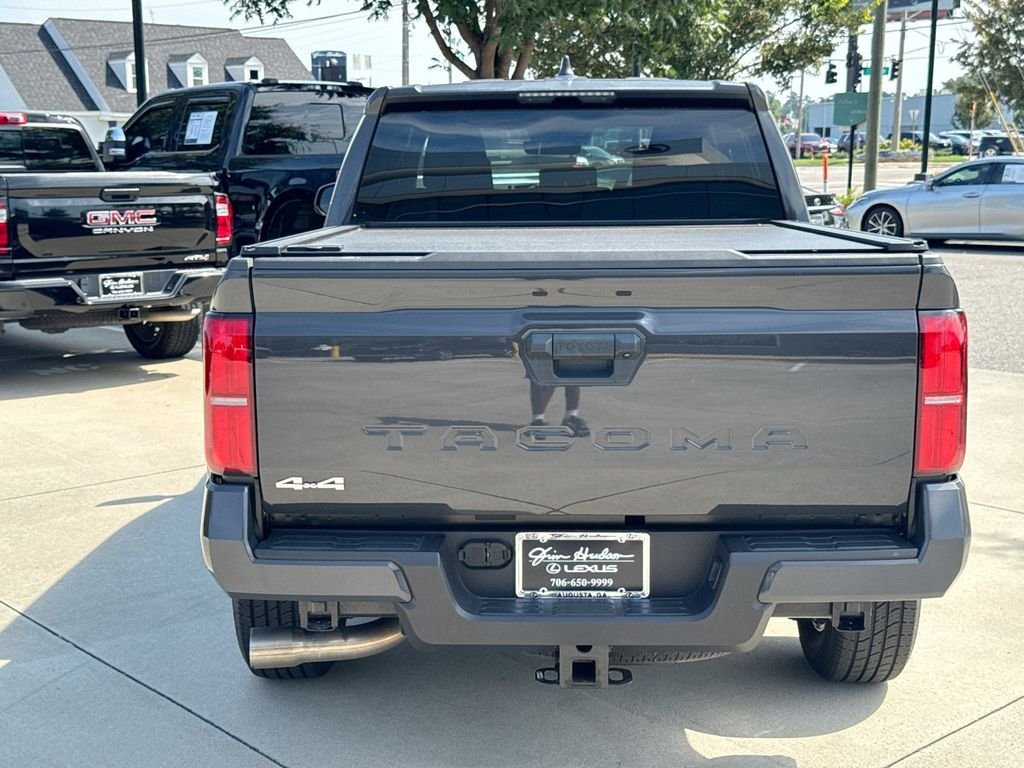 Used 2025 Toyota Tacoma SR5 AWD/4WD image 7