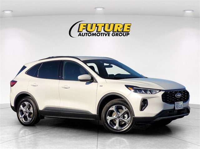 Used 2025 Ford Escape ST-Line Elite image 1